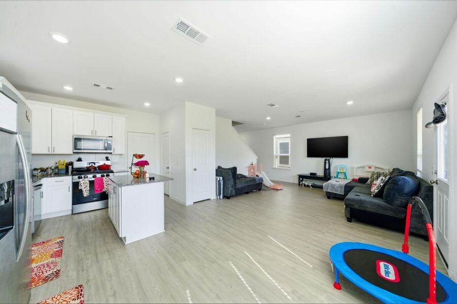 Furnished interior view inside a new home in Windrow, Hockley (Image 13).