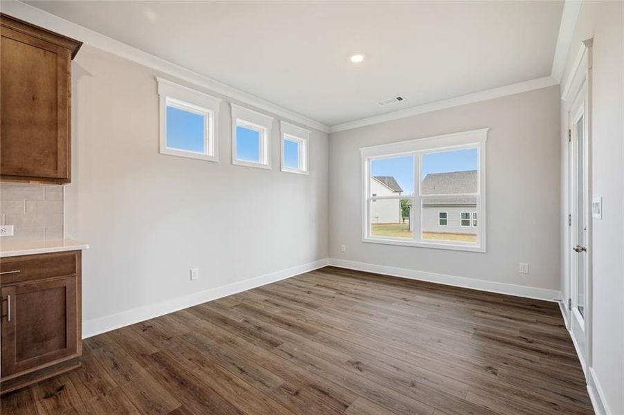 Spacious, unfurnished interior of a new home in Summerlin, Winder (Image 28).