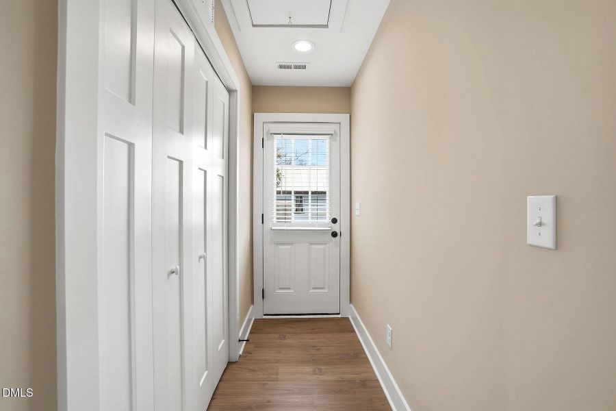 1107 N John St-54 1107 N John St-54