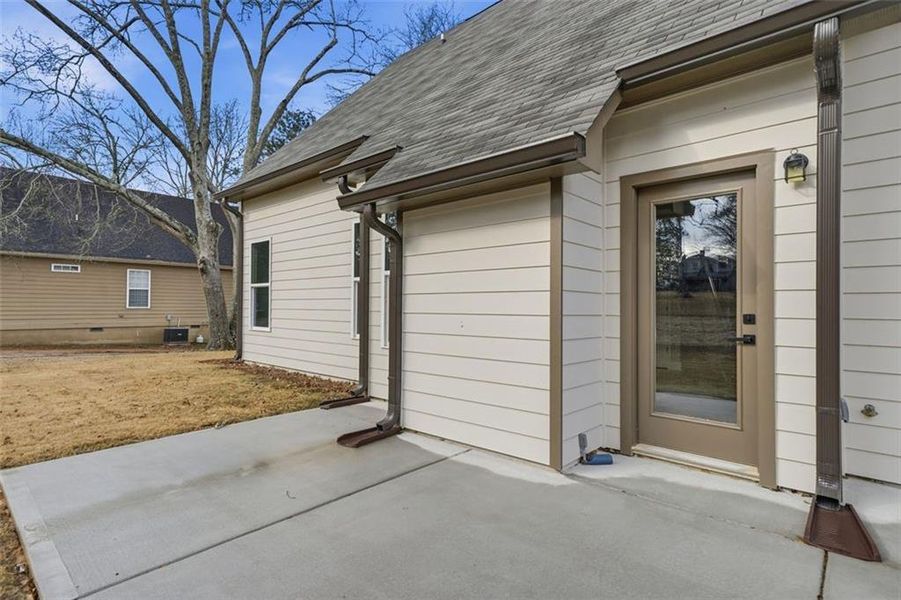 Exterior details and patio area of a home in , Conyers (Image 24).