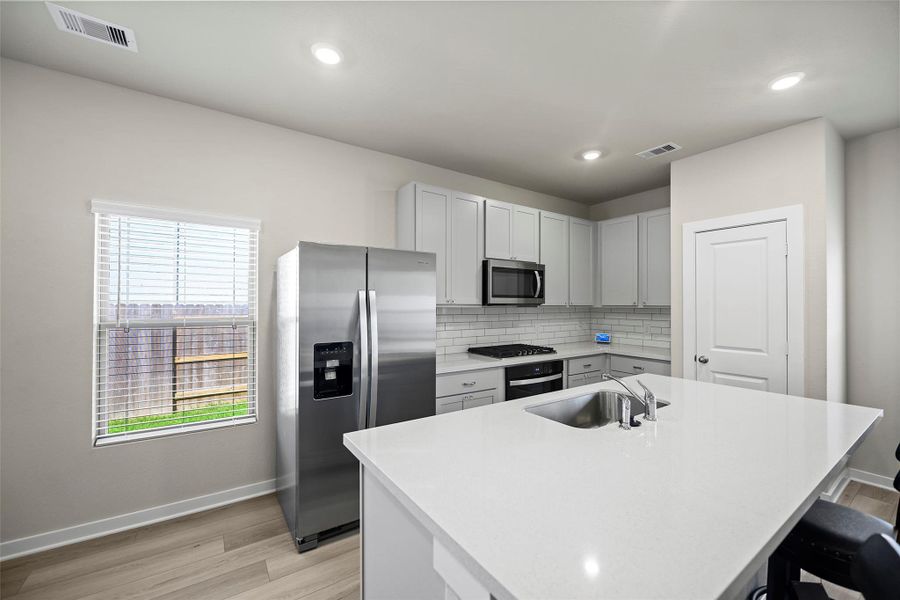 Furnished interior view inside a new home in Laurel Landing, Alvin (Image 9).