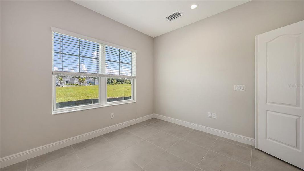 Spacious, unfurnished interior of a new home in Wildleaf, Parrish (Image 27).