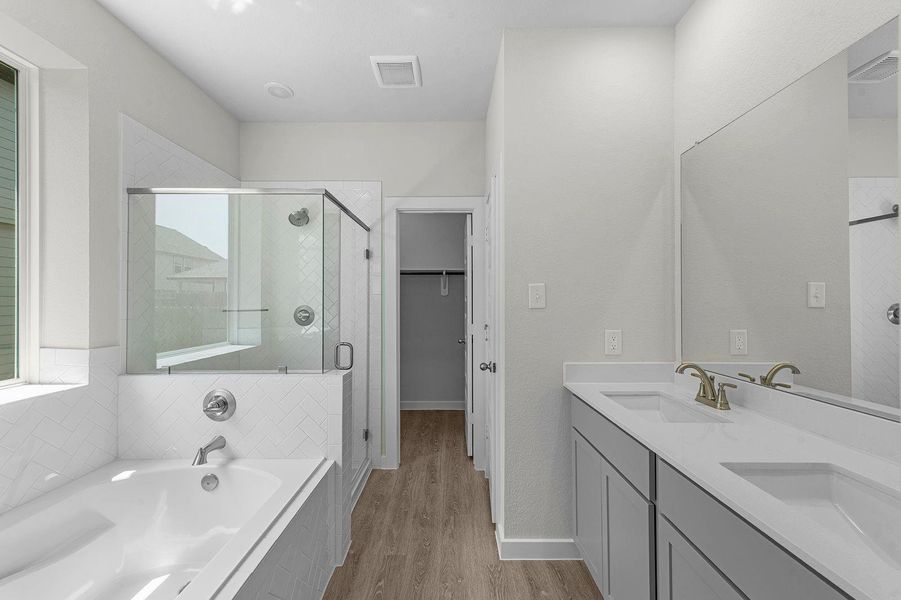 Furnished interior view inside a new home in Lexington Heights, Willis (Image 10).