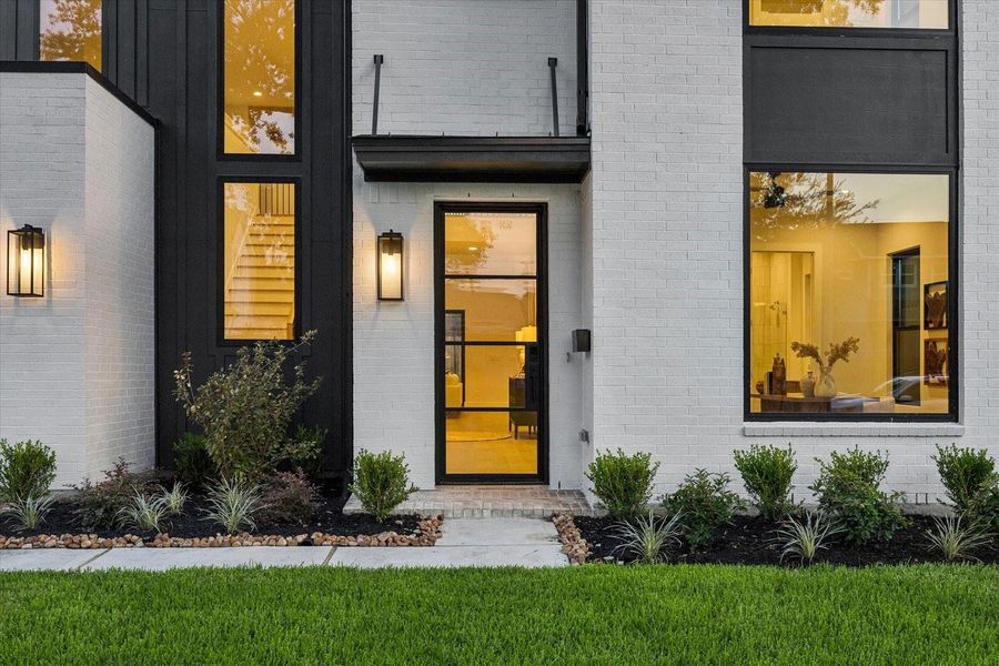 Exterior details and patio area of a home in , Houston (Image 2). Exterior details and patio area of a home in , Houston (Image 2).