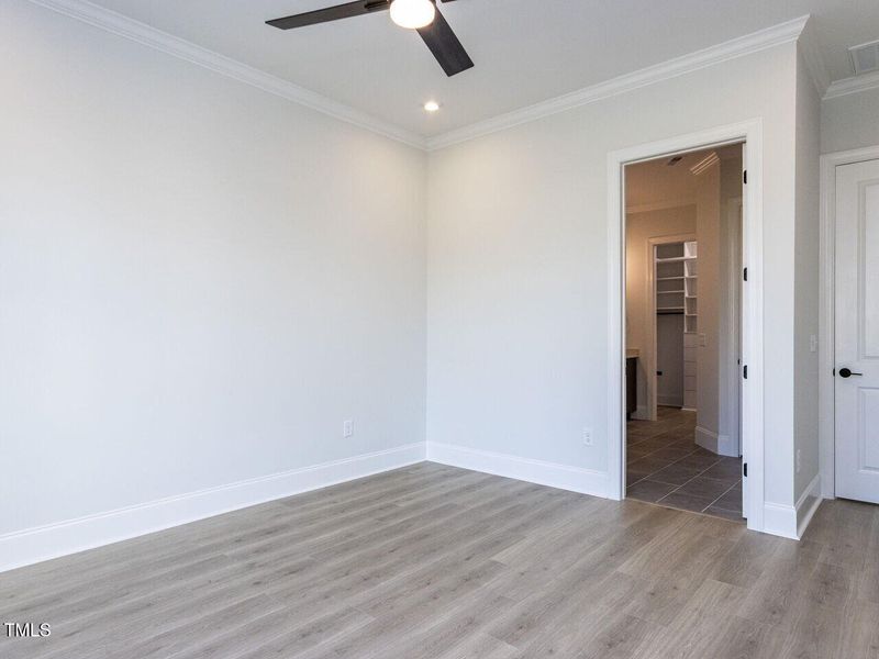 020-1280x960-primary-bedroom