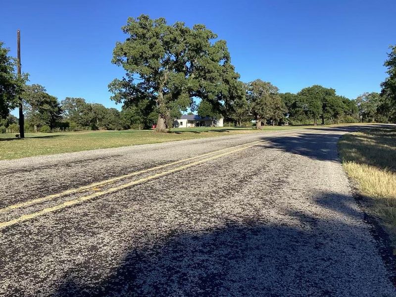 Natural landscape and outdoor views near in Seymour (Image 19). Natural landscape and outdoor views near in Seymour (Image 19).