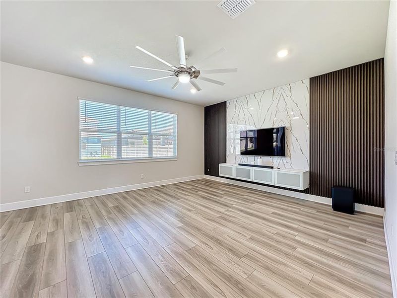 Spacious, unfurnished interior of a new home in Amelia Groves, St. Cloud (Image 34).