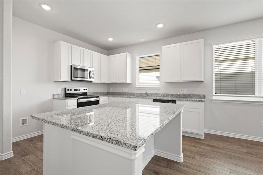 Furnished interior view inside a new home in Sycamore Landing, Fort Worth (Image 8). Furnished interior view inside a new home in Sycamore Landing, Fort Worth (Image 8).