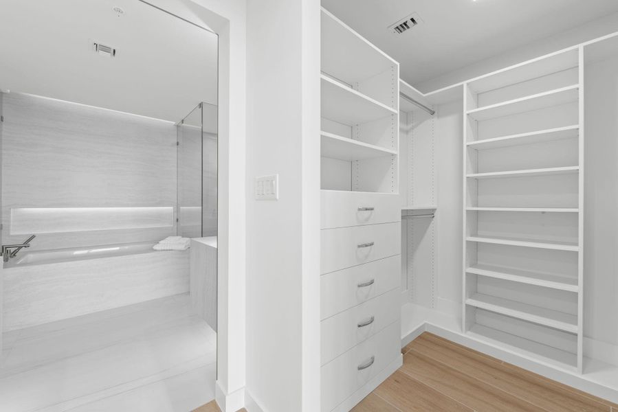 14-web-or-mls-_BWP6358