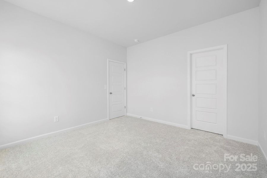 Spacious, unfurnished interior of a new home in Edgewood Preserve, Huntersville (Image 18). Spacious, unfurnished interior of a new home in Edgewood Preserve, Huntersville (Image 18).