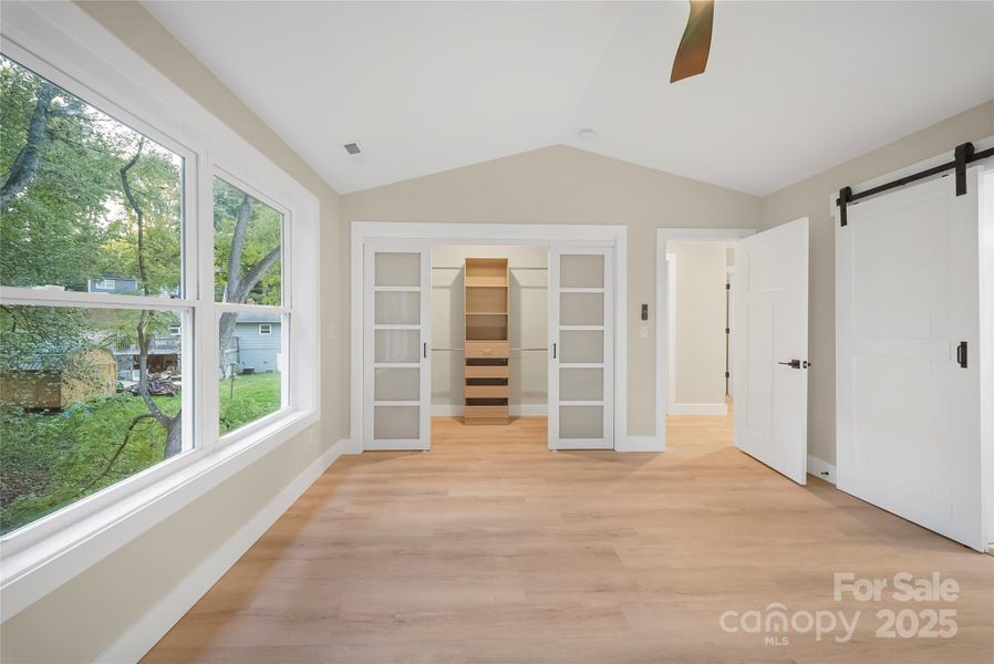 Spacious, unfurnished interior of a new home in , Asheville (Image 20).