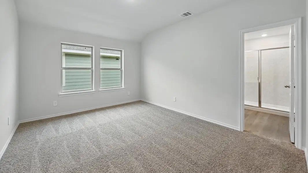 Spacious, unfurnished interior of a new home in Frontier Pointe, Princeton (Image 5).