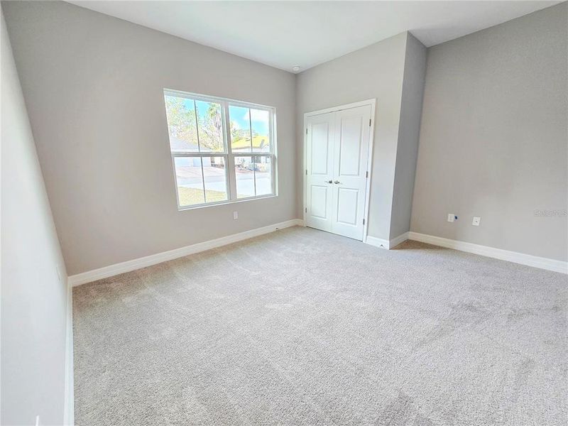 Spacious, unfurnished interior of a new home in , Homosassa (Image 28).