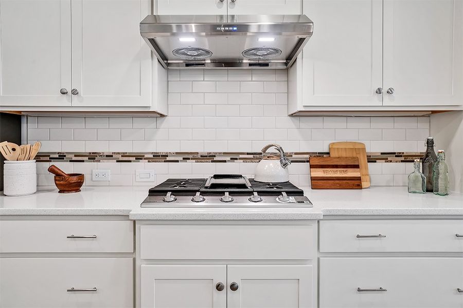 Hamilton Bay, Kitchen