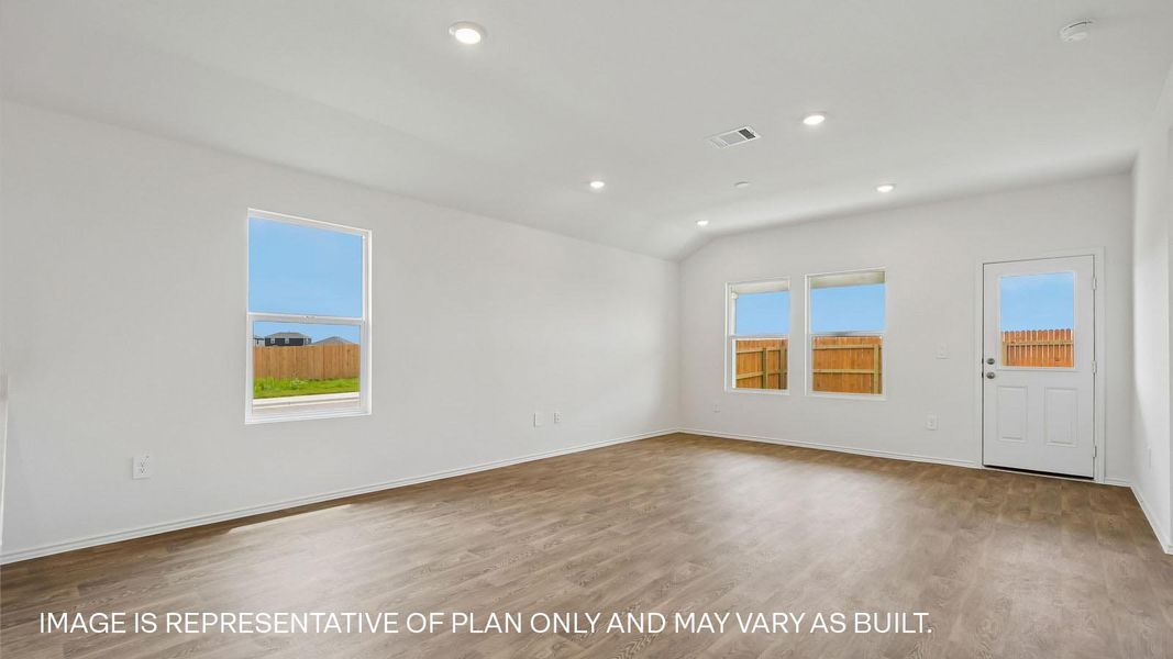 Spacious, unfurnished interior of a new home in Durango, Mustang Ridge (Image 12).
