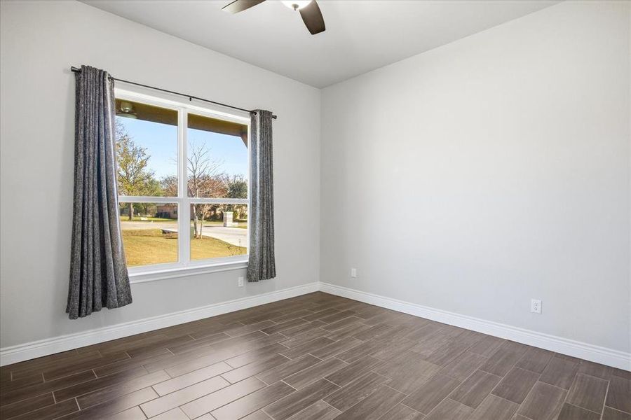 Spacious, unfurnished interior of a new home in , Granbury (Image 30).