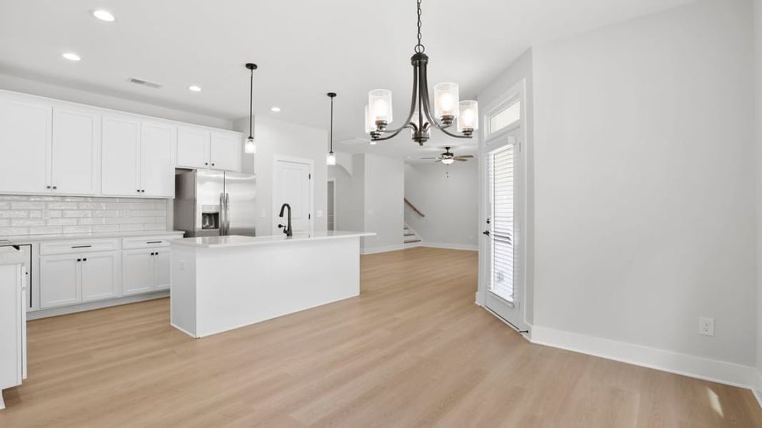 Representative unfurnished interior of a home built from the Bakersfield by D.R. Horton in Edgewood Estates, Greenville (Image 22).