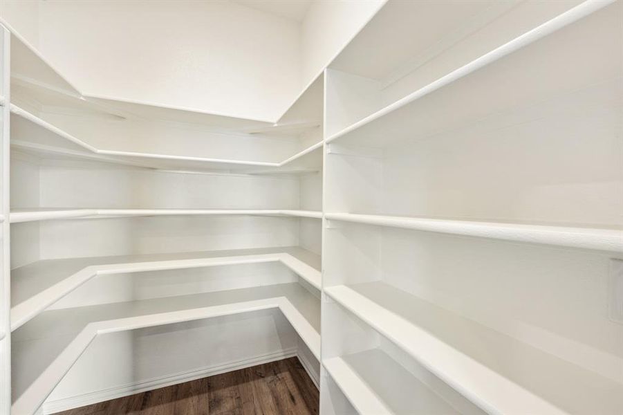 Spacious, unfurnished interior of a new home in Mockingbird Hills, Joshua (Image 30). Spacious, unfurnished interior of a new home in Mockingbird Hills, Joshua (Image 30).