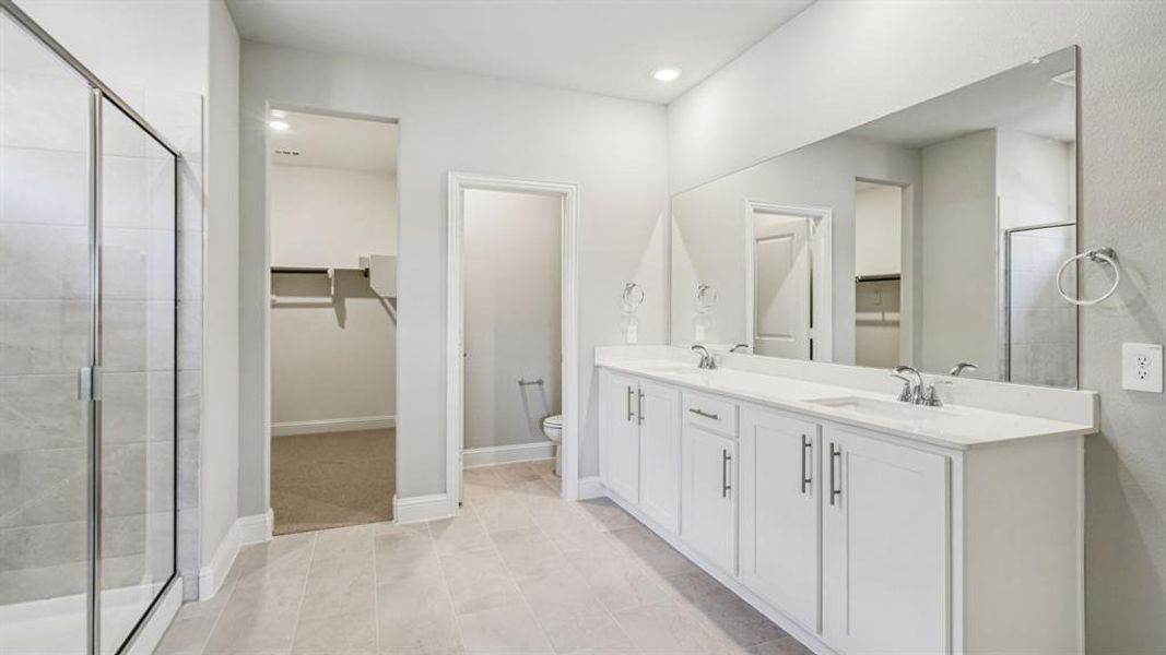 Photo is not of the actual home, but is an inspirational photo of builder’s model home and may depict options, furnishings, and/or decorator features that are not included.