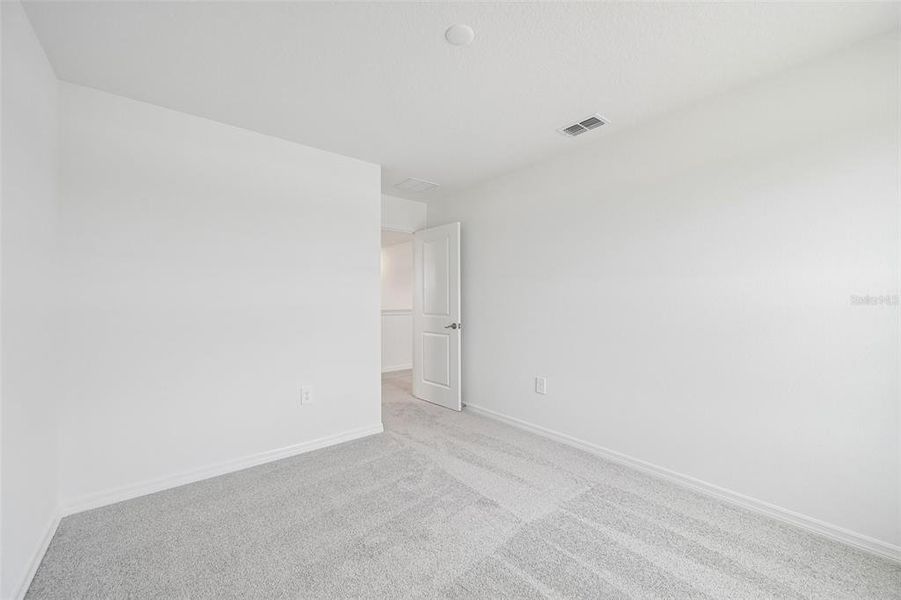 Spacious, unfurnished interior of a new home in Southpointe, Palmetto (Image 27).