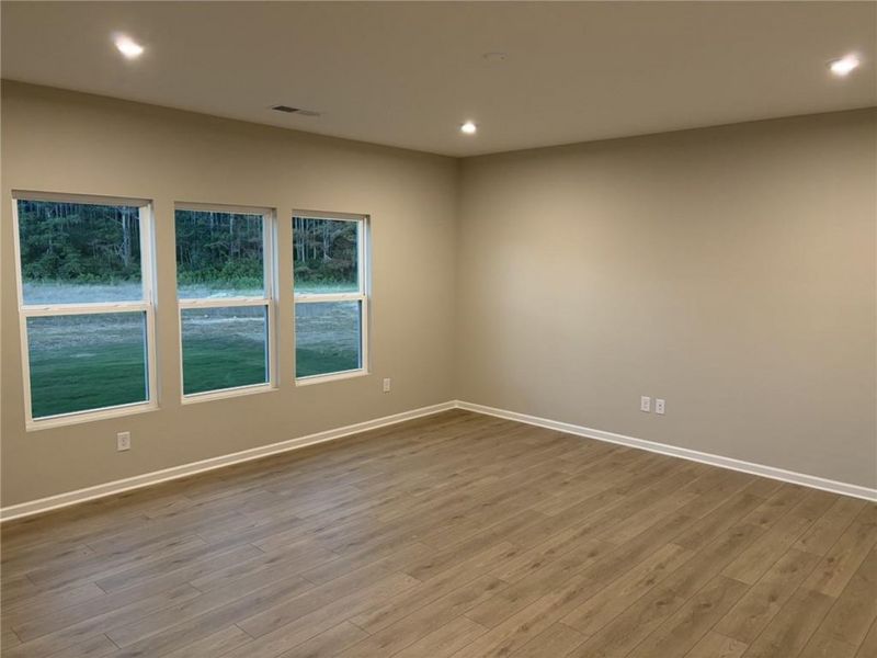 Spacious, unfurnished interior of a new home in Three Rivers, Rome (Image 4). Spacious, unfurnished interior of a new home in Three Rivers, Rome (Image 4).