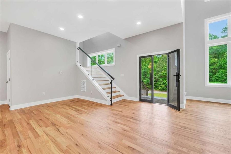 Spacious, unfurnished interior of a new home in , Atlanta (Image 66).