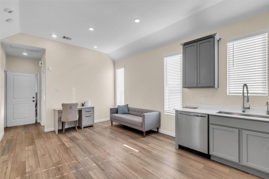 Furnished interior view inside a new home in , Baytown (Image 26).