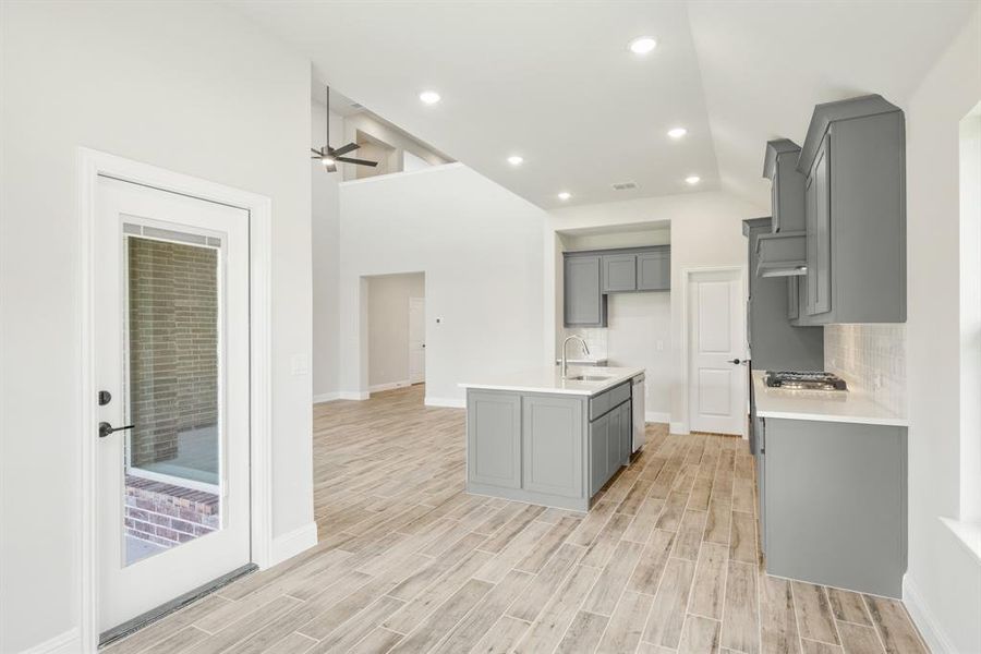 Image 39 of a home in Sable Creek. Image 39 of a home in Sable Creek.