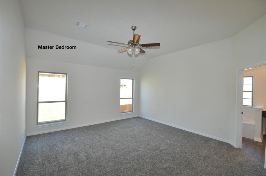 Spacious, unfurnished interior of a new home in Pedregal, League City (Image 35).