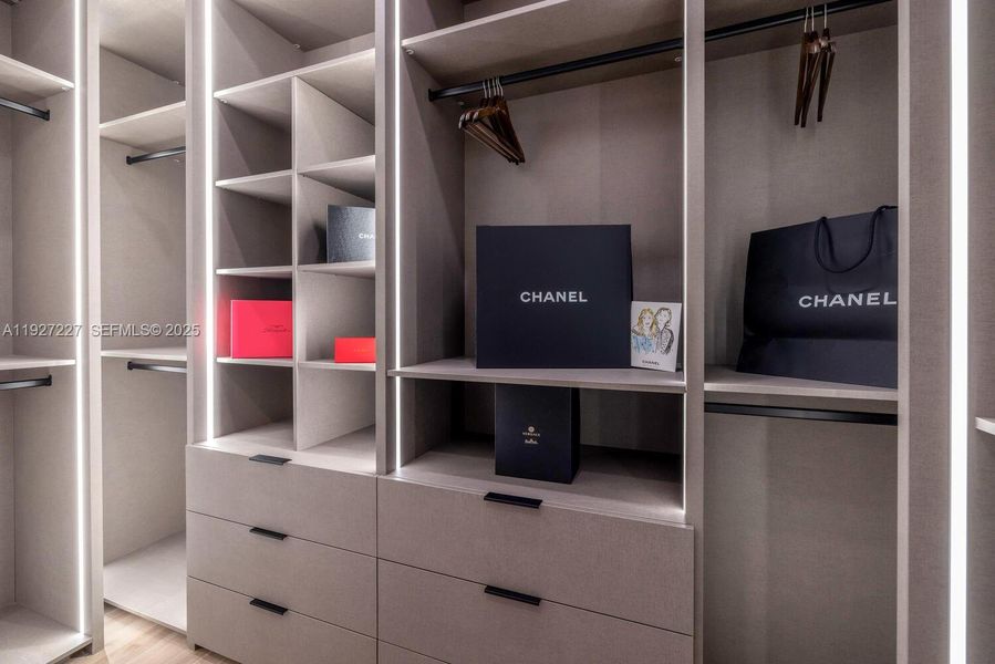 Close-up of interior finishes inside a home in , Biscayne Park (Image 21). Close-up of interior finishes inside a home in , Biscayne Park (Image 21).