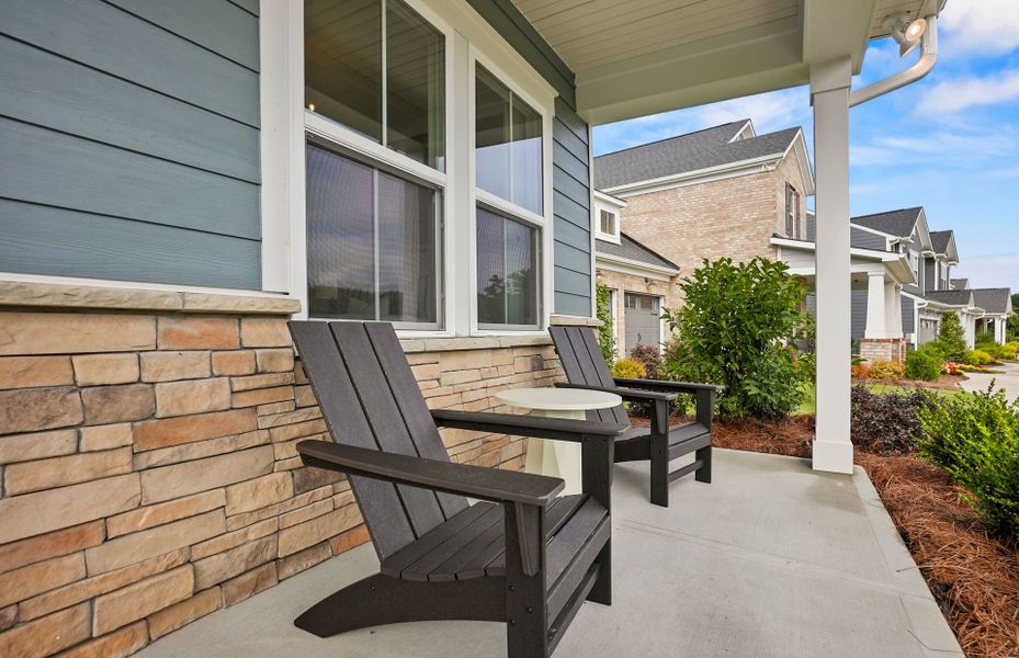 Representative exterior details of a home built from the Bedrock by Pulte Homes in The Retreat at Carolina Ridge, Harrisburg (Image 38).