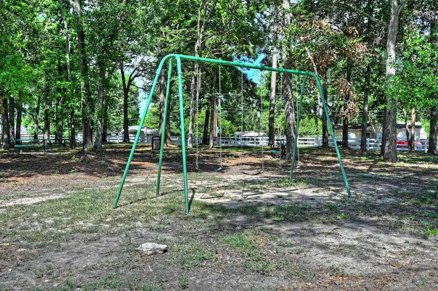 Community amenities in , Willis (Image 28). Community amenities in , Willis (Image 28).