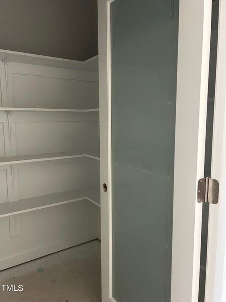 Image 41 of a home in Tobacco Road.