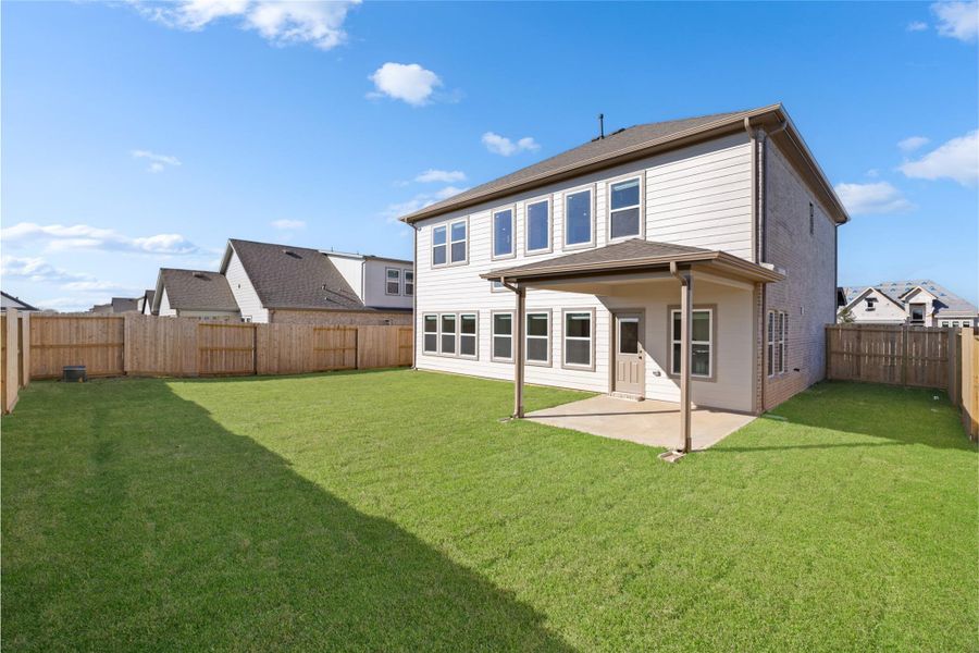 Exterior details and patio area of a home in , Manvel (Image 4).