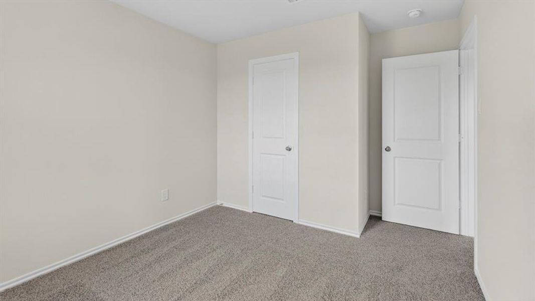 Neutral-toned wall finishes throughout