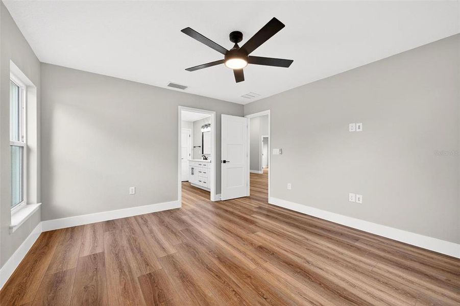 Spacious, unfurnished interior of a new home in , Umatilla (Image 59). Spacious, unfurnished interior of a new home in , Umatilla (Image 59).