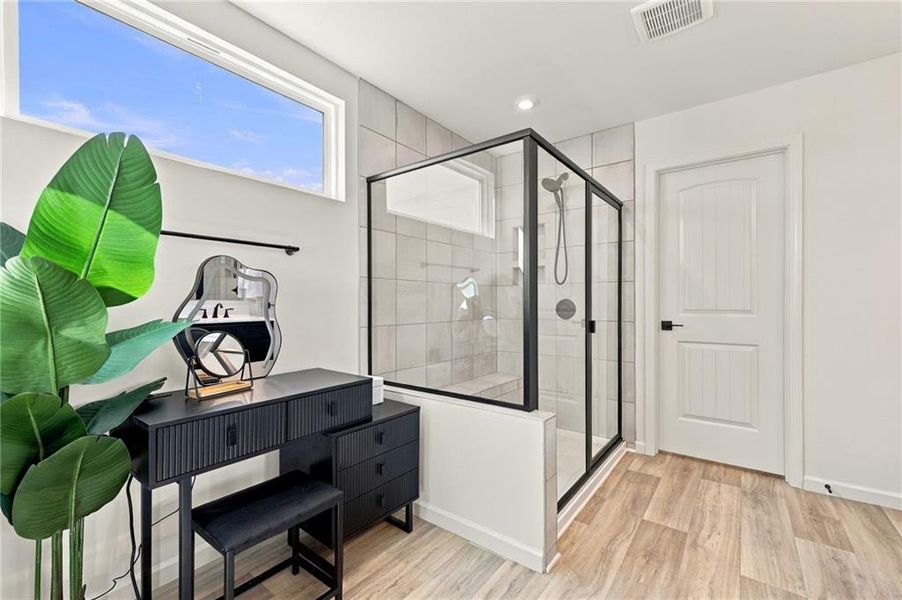 Furnished interior view inside a new home in Sweetbay Farm, Lawrenceville (Image 32).