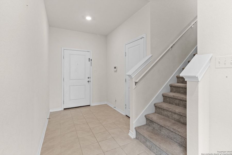 Spacious, unfurnished interior of a new home in , New Braunfels (Image 24).