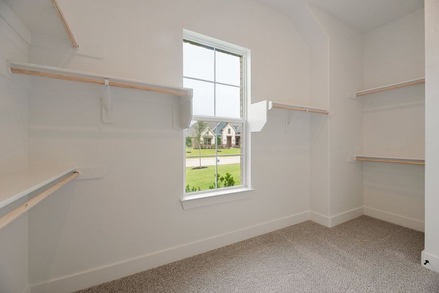 Spacious, unfurnished interior of a new home in Paloma Ranch, New Fairview (Image 15).