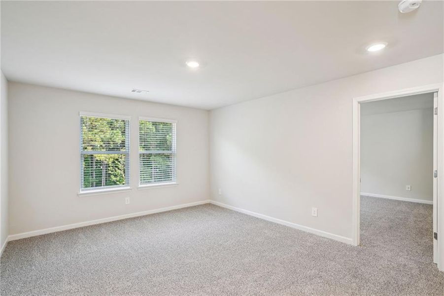 Spacious, unfurnished interior of a new home in Ivey Township, Dallas (Image 27). Spacious, unfurnished interior of a new home in Ivey Township, Dallas (Image 27).