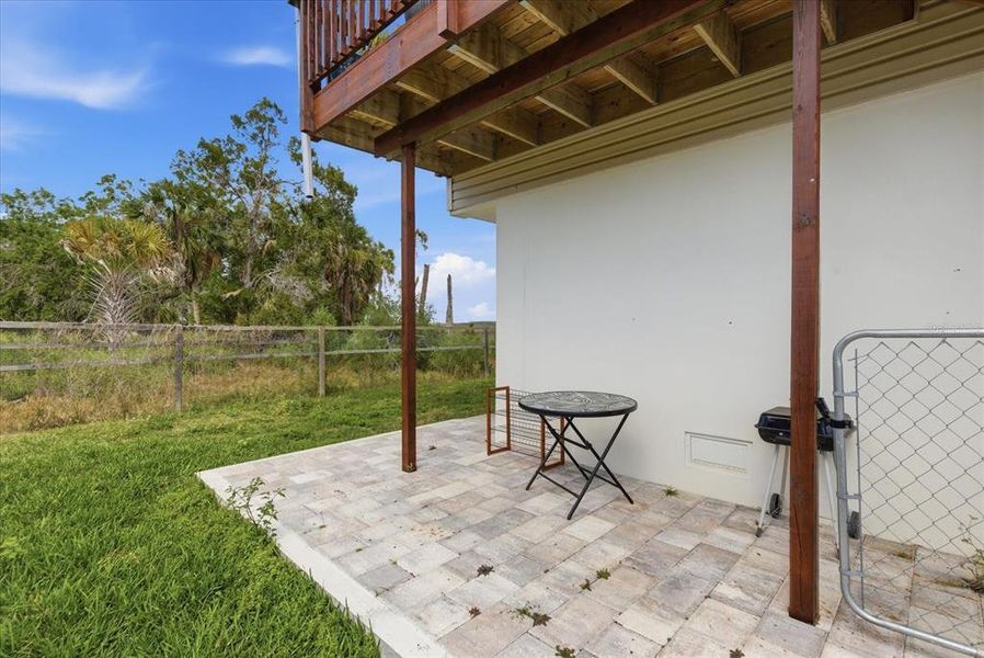 Exterior details and patio area of a home in , Hernando Beach (Image 27).