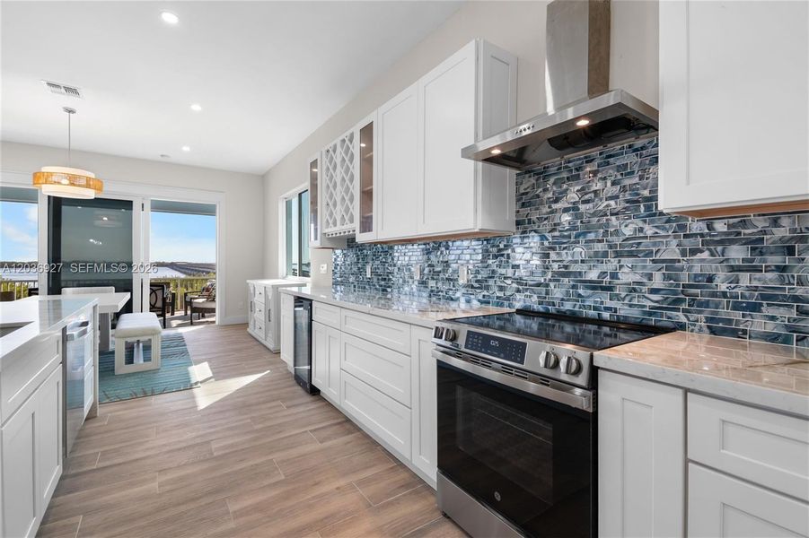 Furnished interior view inside a new home in , Big Pine Key (Image 14).