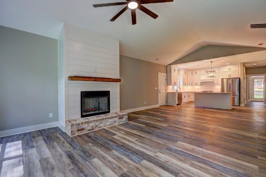 Image 34 of a home in .