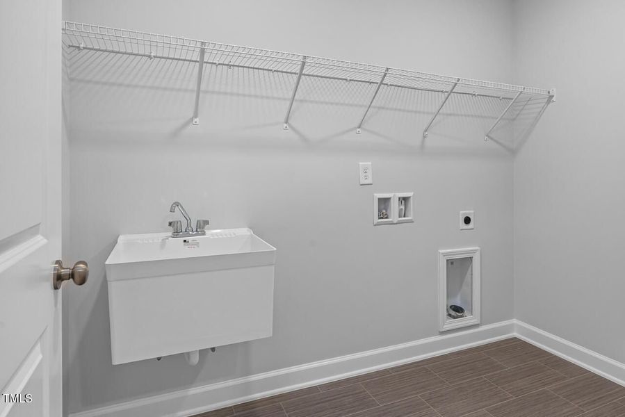 Furnished interior view inside a new home in Gregory Village Townhomes, Lillington (Image 22). Furnished interior view inside a new home in Gregory Village Townhomes, Lillington (Image 22).