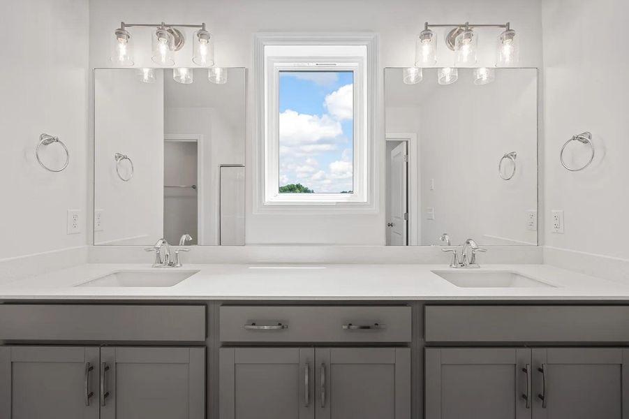 The Beverly B Primary Suite Bathroom