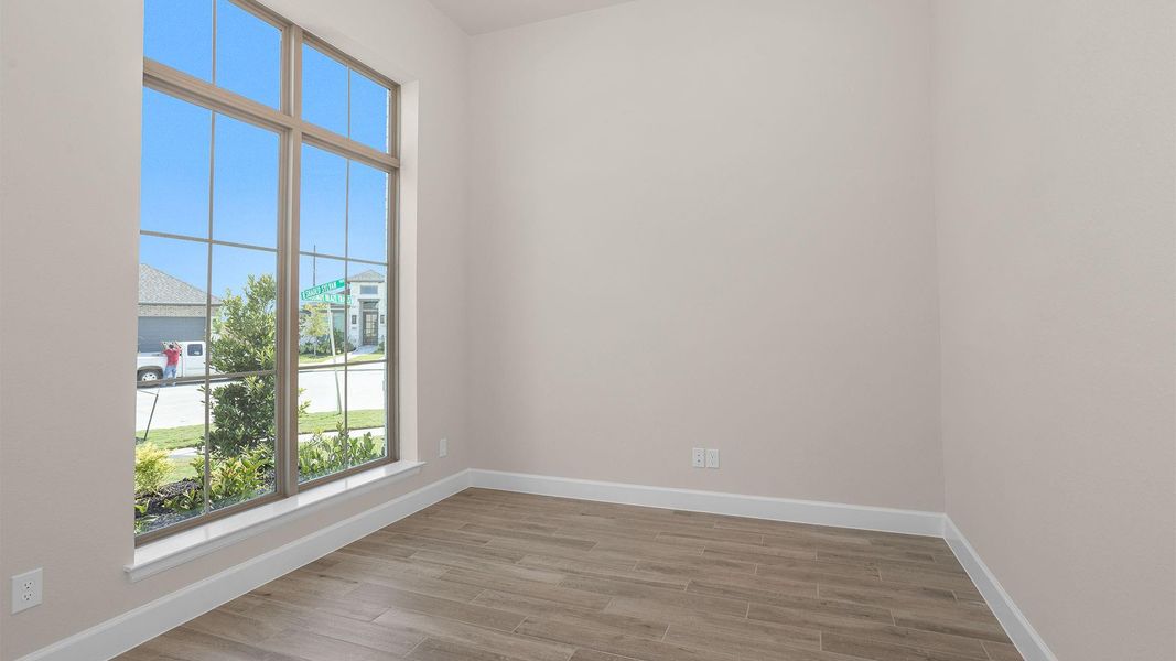 Spacious, unfurnished interior of a new home in Valencia, Manvel (Image 13). Spacious, unfurnished interior of a new home in Valencia, Manvel (Image 13).