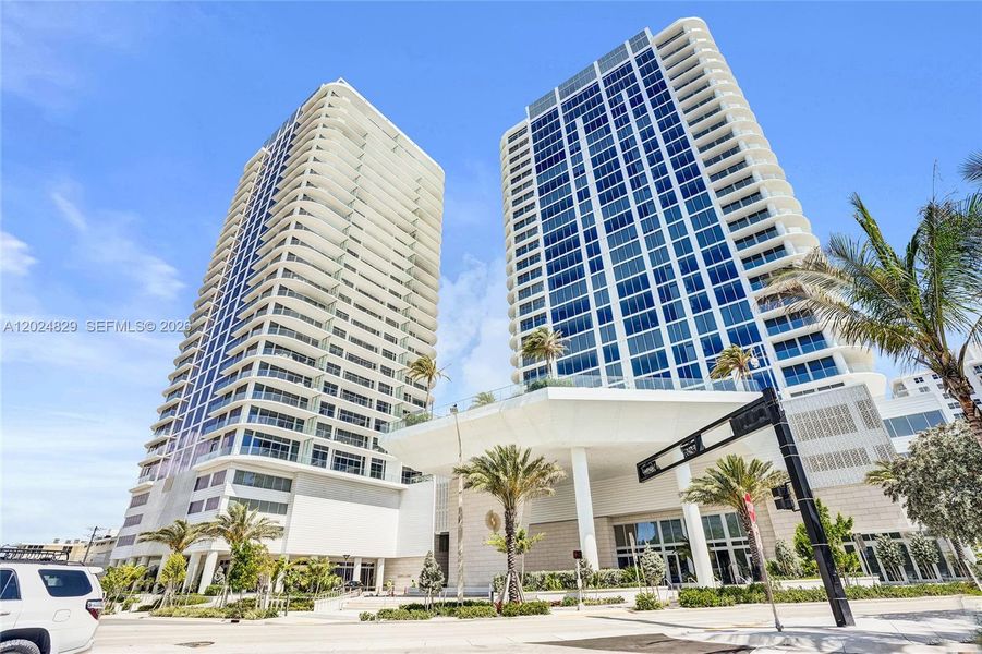 Condo located in Fort Lauderdale, FL showcasing its design and architecture (Image 3). Condo located in Fort Lauderdale, FL showcasing its design and architecture (Image 3).