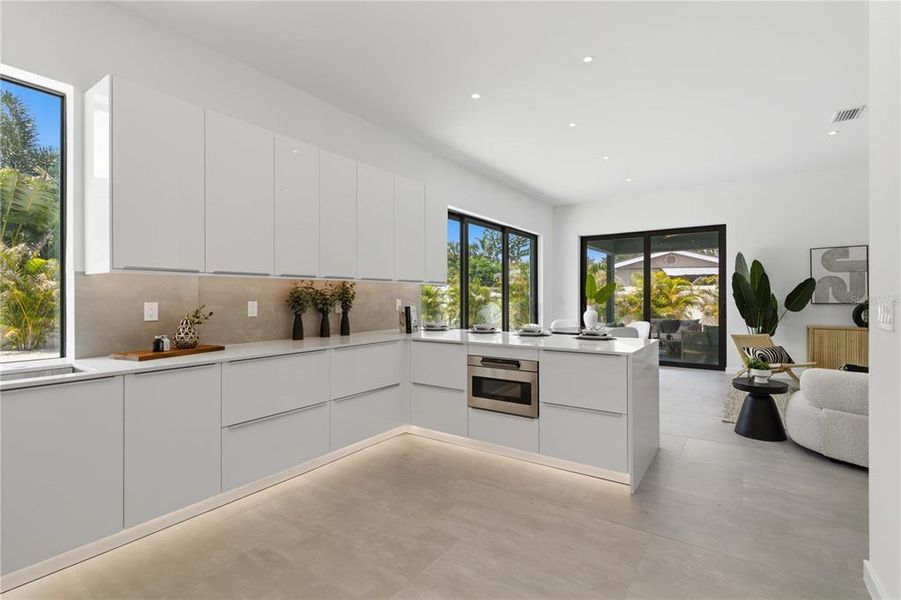 Furnished interior view inside a new home in , Sarasota (Image 15).