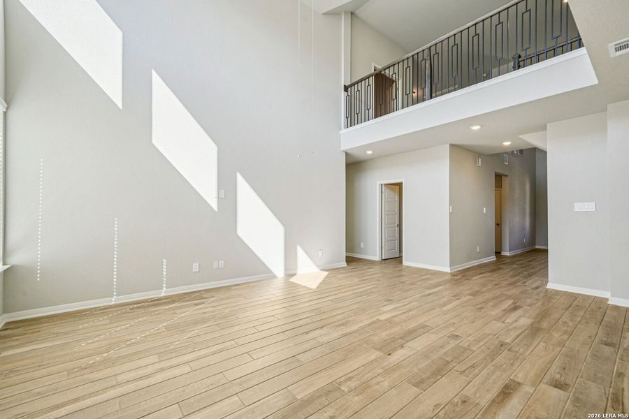 Spacious, unfurnished interior of a new home in Estancia Ranch - Classic Series, San Antonio (Image 18).