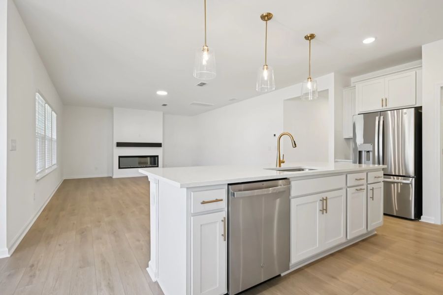 Representative images and renderings are for illustrative purposes. Actual structural options and design finishes of home may vary.